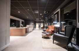 Aparthotel{Stadt} - {Name}