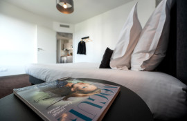 Aparthotel{Stadt} - {Name}