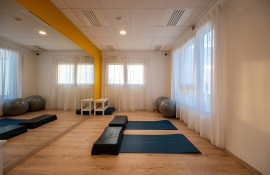 Aparthotel{Stadt} - {Name}