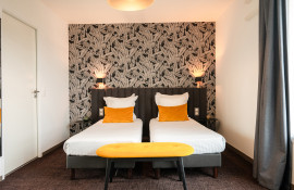 Aparthotel{Stadt} - {Name}