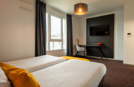 Aparthotel{Stadt} - {Name}