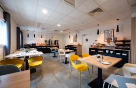 Aparthotel{Stadt} - {Name}