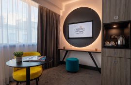 Aparthotel{Stadt} - {Name}