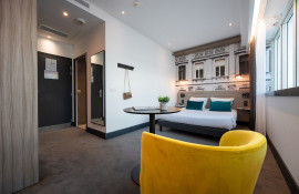 Aparthotel{Stadt} - {Name}