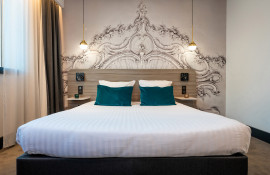 Aparthotel{Stadt} - {Name}