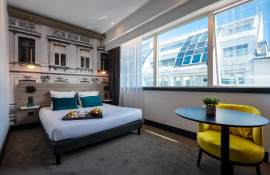 Aparthotel{Stadt} - {Name}