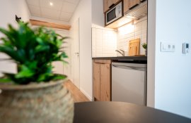 Aparthotel{Stadt} - {Name}