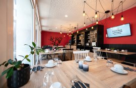 Aparthotel{Stadt} - {Name}