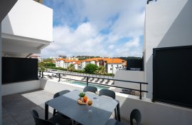 Aparthotel{Stadt} - {Name}
