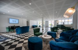 Aparthotel{Stadt} - {Name}